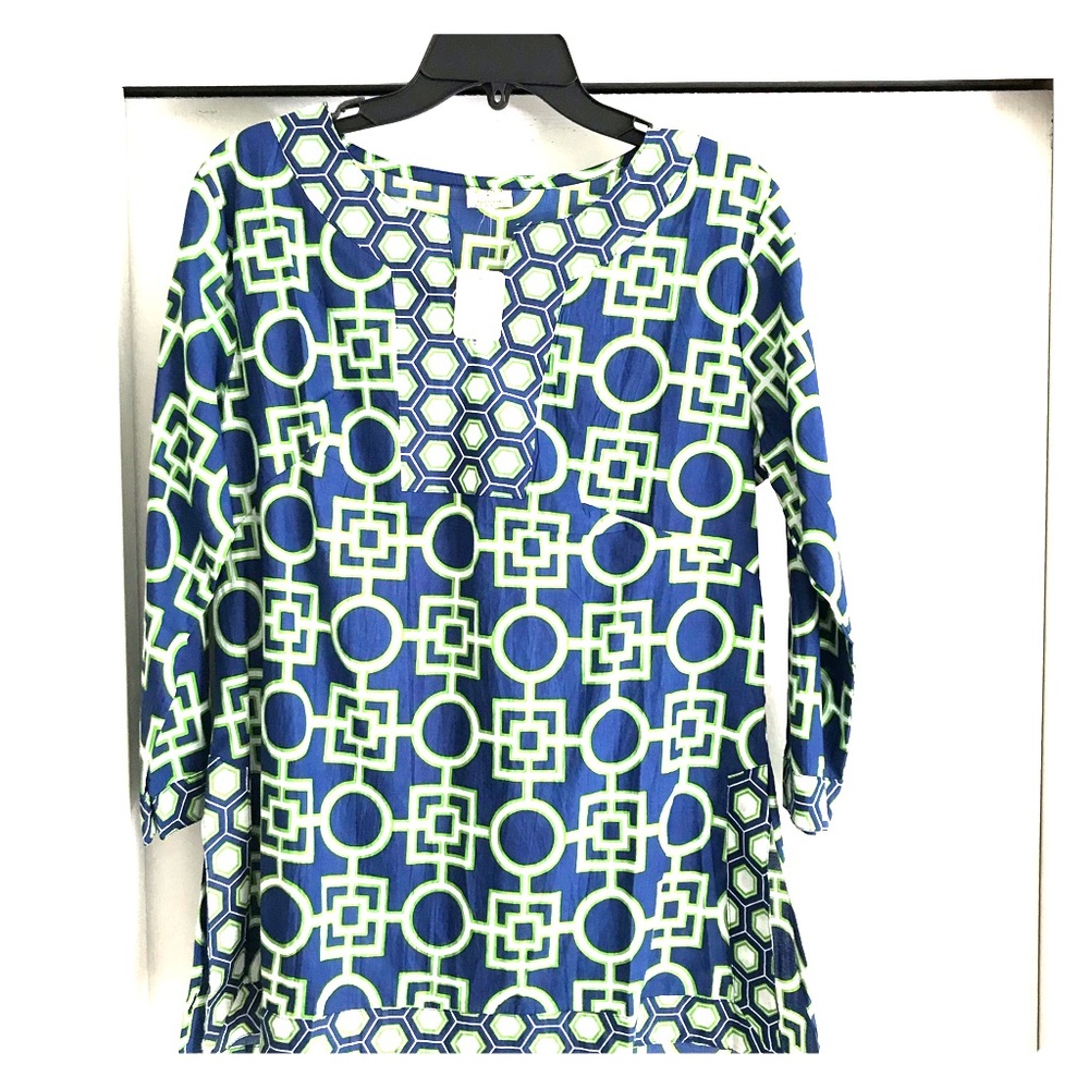 Tunic NWT beautiful and lightweight for summer